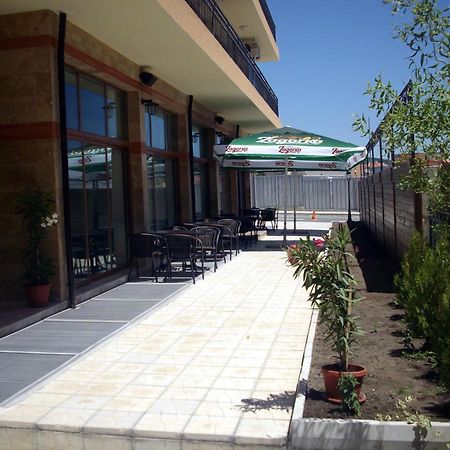 Serenity Hotel Sveti Vlas Luaran gambar